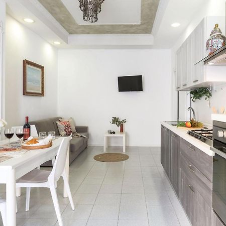 Italian Experience-La Rondine Apartment Porto Recanati Esterno foto